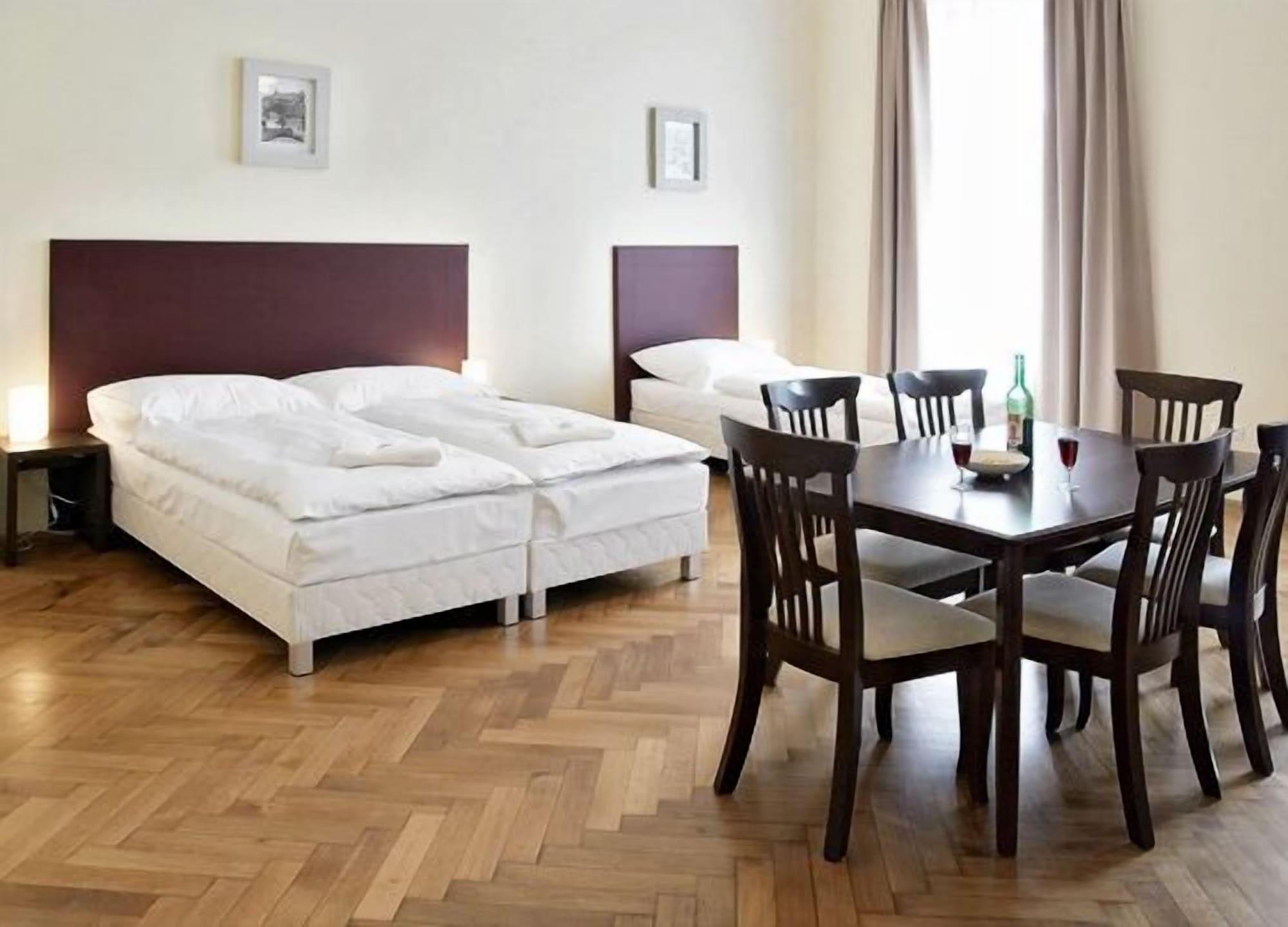 River View Residence Praga Exterior foto