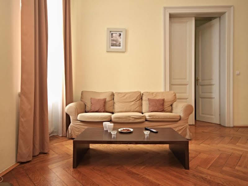 River View Residence Praga Exterior foto