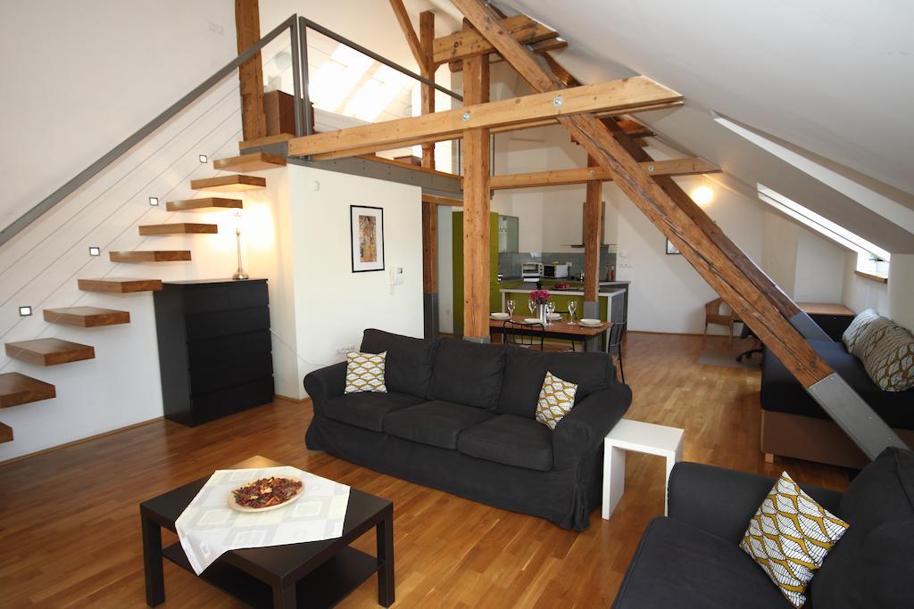 River View Residence Praga Exterior foto