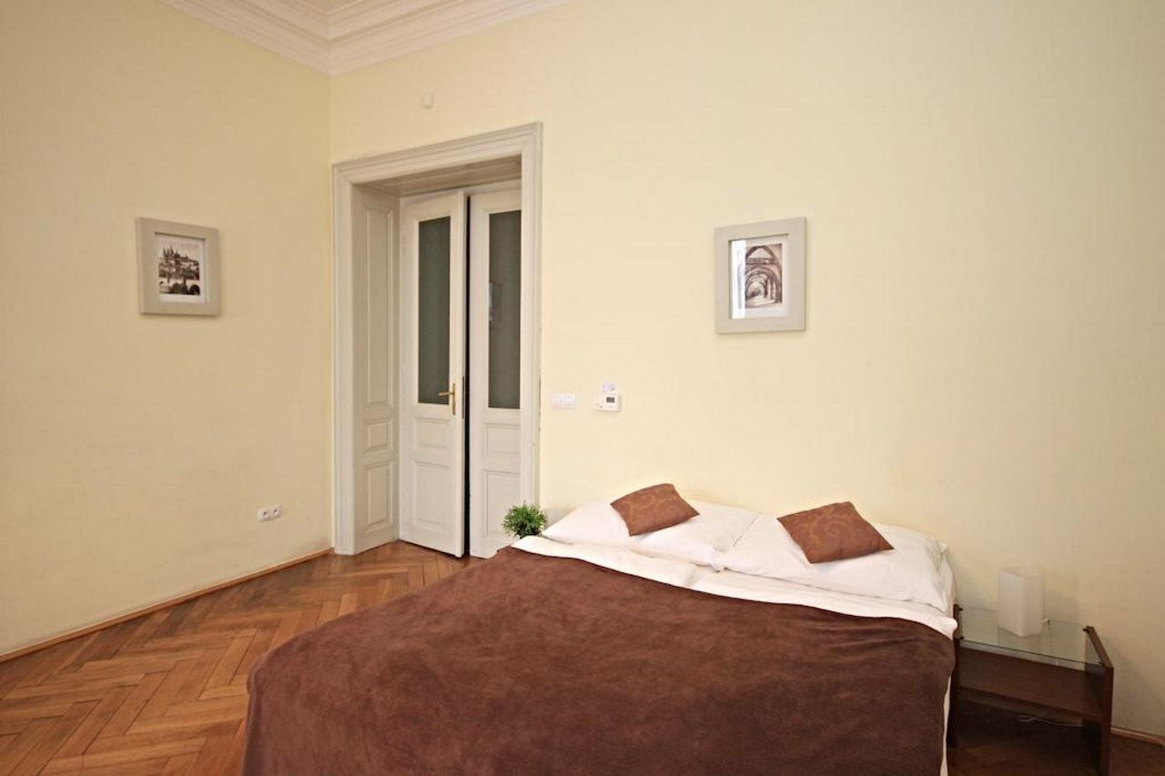 River View Residence Praga Exterior foto
